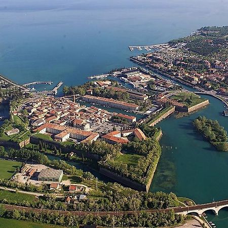 La Rosa Del Garda Apartamento Peschiera del Garda Exterior foto